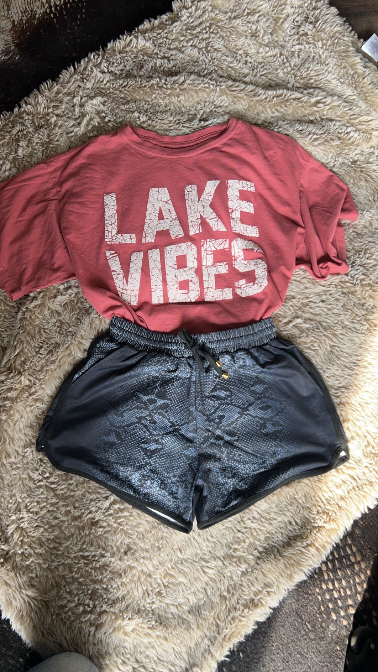 Lake Vibes Graphic Long Crop Top